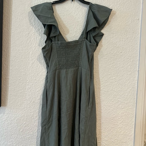 Universal Thread green Maxi Dress with Ruffle Detail - Picture 4 of 5